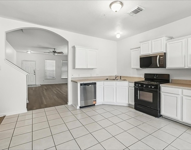 1631 Laura Anne Drive - Photo Thumbnail 1