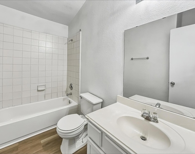 1631 Laura Anne Drive - Photo Thumbnail 13