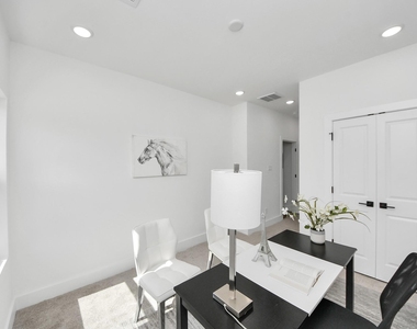2434 Harrington Street - Photo Thumbnail 31