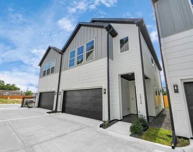 2434 Harrington Street - Photo Thumbnail 1