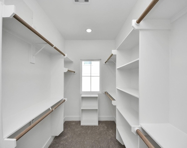2434 Harrington Street - Photo Thumbnail 27