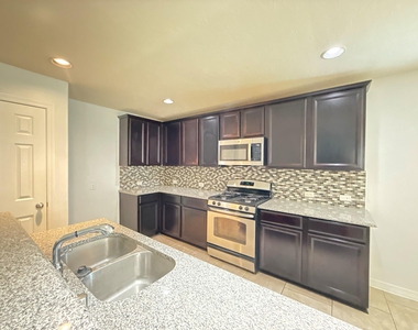 4127 Longmont Hills - Photo Thumbnail 6