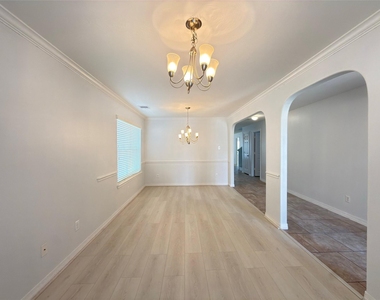 4127 Longmont Hills - Photo Thumbnail 4