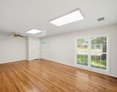5109 Nina Lee Lane - Photo Thumbnail 20