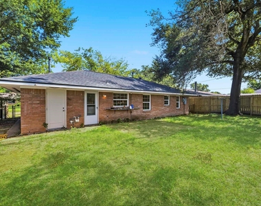 5109 Nina Lee Lane - Photo Thumbnail 22