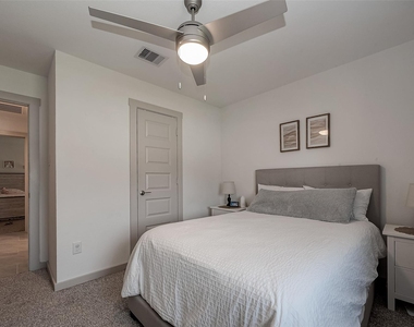 28955 Yulee Mill Drive - Photo Thumbnail 10