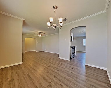 2705 Coy Drive - Photo Thumbnail 5