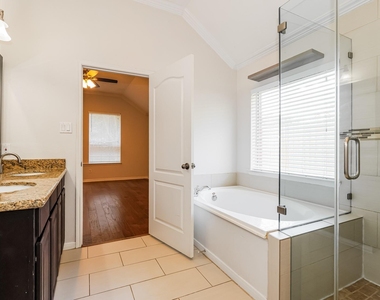 21735 Orange Maple Court - Photo Thumbnail 16
