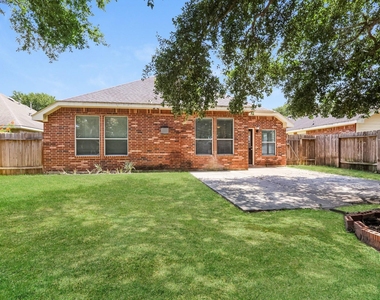 21735 Orange Maple Court - Photo Thumbnail 17
