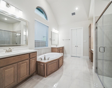 13803 Dorado Point Dr - Photo Thumbnail 17