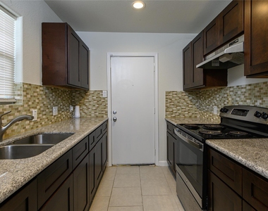3409 Simmons Street - Photo Thumbnail 4