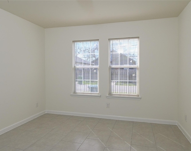 3409 Simmons Street - Photo Thumbnail 6