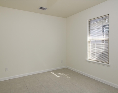 3409 Simmons Street - Photo Thumbnail 5