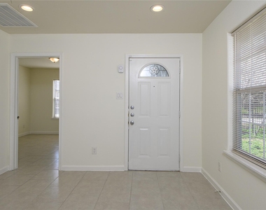 3409 Simmons Street - Photo Thumbnail 2