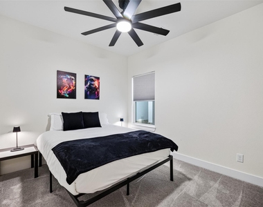 712 Delano Street - Photo Thumbnail 28