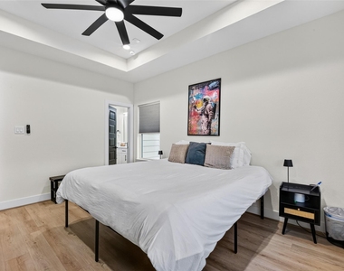 712 Delano Street - Photo Thumbnail 38
