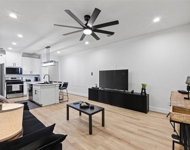 712 Delano Street - Photo Thumbnail 21
