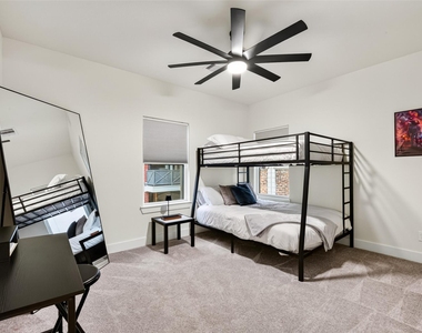 712 Delano Street - Photo Thumbnail 32