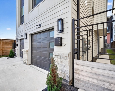 712 Delano Street - Photo Thumbnail 3