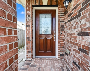 7631 Granite Terrace Lane - Photo Thumbnail 2