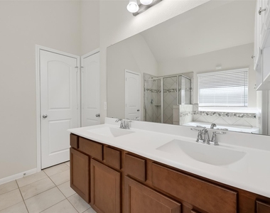 7631 Granite Terrace Lane - Photo Thumbnail 27