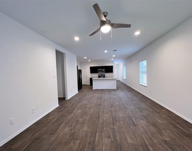 14927 Cypress Hollow Drive - Photo Thumbnail 10
