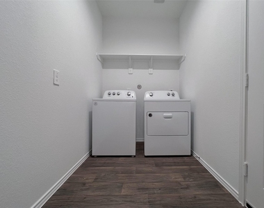 14927 Cypress Hollow Drive - Photo Thumbnail 17