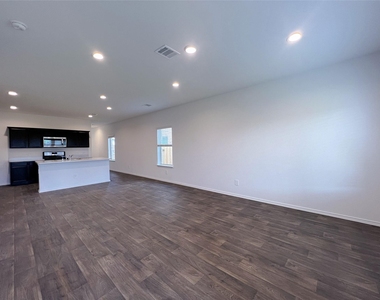 14927 Cypress Hollow Drive - Photo Thumbnail 6