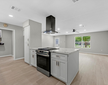 5039 Briscoe Street - Photo Thumbnail 5