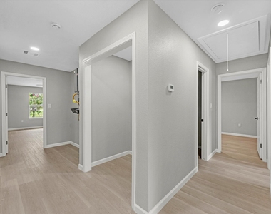 5039 Briscoe Street - Photo Thumbnail 8