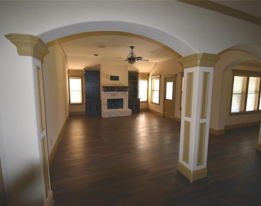 13419 Sea Island Drive - Photo Thumbnail 14