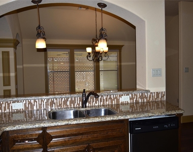 13419 Sea Island Drive - Photo Thumbnail 10