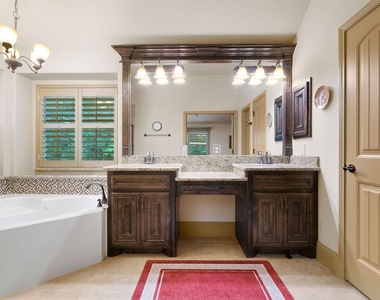 13419 Sea Island Drive - Photo Thumbnail 32