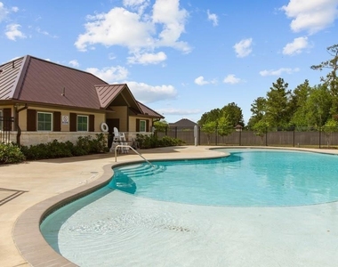 215 Springfield Terrace Court - Photo Thumbnail 27