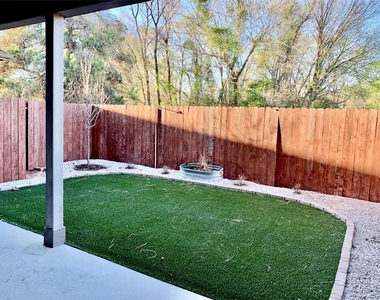 10942 Cannes Memorial Dr - Photo Thumbnail 28