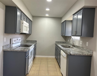 22710 Archibald Blair Lane - Photo Thumbnail 7