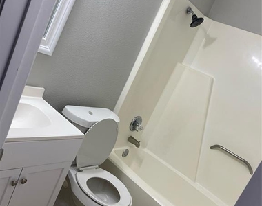 22710 Archibald Blair Lane - Photo Thumbnail 16