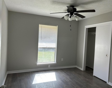 22710 Archibald Blair Lane - Photo Thumbnail 12