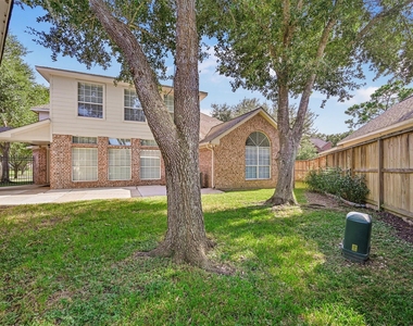 313 Winding Oak Lane S - Photo Thumbnail 47