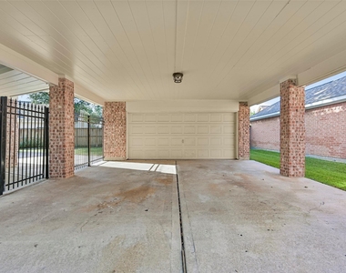 313 Winding Oak Lane S - Photo Thumbnail 44