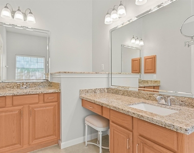 313 Winding Oak Lane S - Photo Thumbnail 34