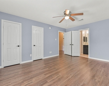 313 Winding Oak Lane S - Photo Thumbnail 26