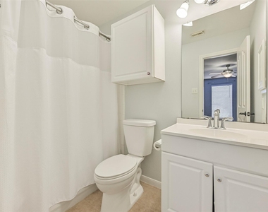 313 Winding Oak Lane S - Photo Thumbnail 37