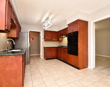 1947 Mayweather Lane - Photo Thumbnail 36