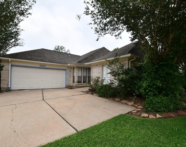 1947 Mayweather Lane - Photo Thumbnail 16