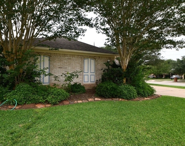 1947 Mayweather Lane - Photo Thumbnail 13