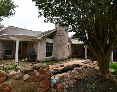 1947 Mayweather Lane - Photo Thumbnail 6