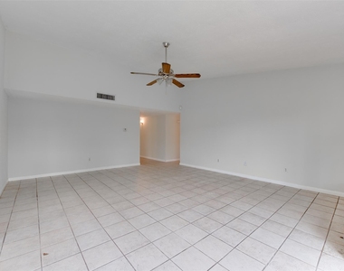 15702 Mendocino Drive - Photo Thumbnail 18