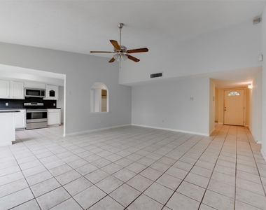 15702 Mendocino Drive - Photo Thumbnail 6