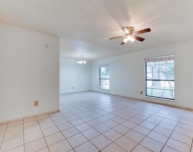 15702 Mendocino Drive - Photo Thumbnail 20